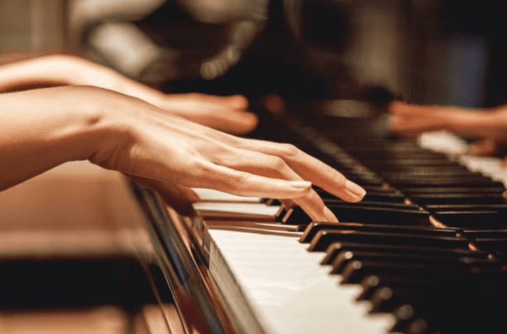 Main Piano Jadi Hobi yang Smart Buat Anak dan Remaja, Ini Manfaatnya!