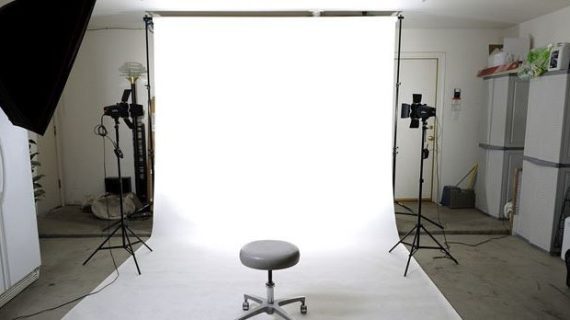 Bikin Studio Mini untuk Usaha Online Shop atau UMKM? Gampang Banget!
