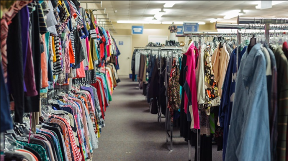 Bisnis Thrift Shop Yuk, Ini Keuntungannya!